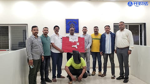 Suspect arrested along with Gavthi Katta. Along with the team of Unit Two of the City Crime Branch.
