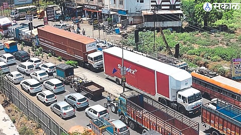 Traffic congestion on Manmad-Kopargaon road in Yeola has become routine.