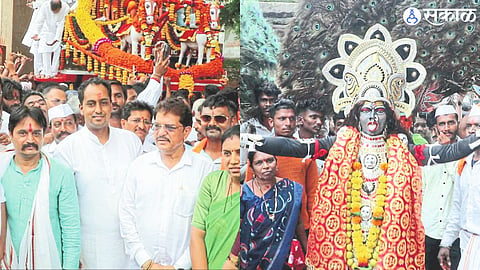 Collector Ayush Prasad, MLA Rajumama Bhole, etc. were present on the occasion of ratha worship, In the second photography artist dancing in front of the chariot