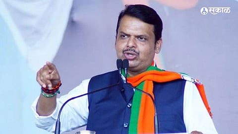 Devendra Fadnavis : ''प्रवक्त्यांना फारच खुमखुमी असेल तर...'', महायुतीच्या मेळाव्यात फडणवीसांनी वाचाळवीरांना फटकारलं