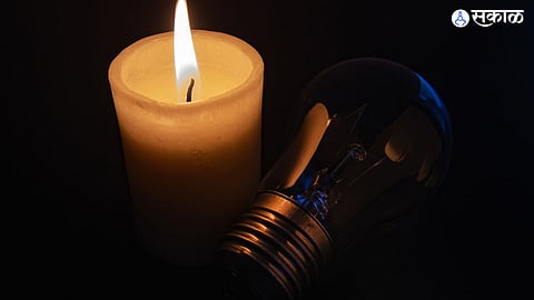 Mahavitaran has implemented scheduled power cuts as part of power load management, but villagers say the outages are creating serious risks and inconvenience.