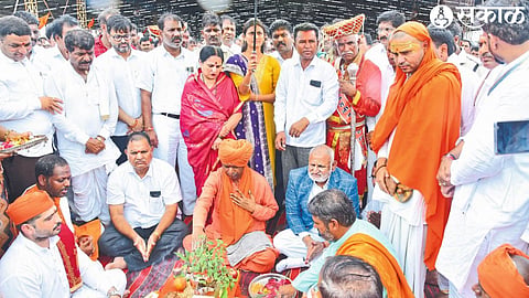 Flag hosting puja