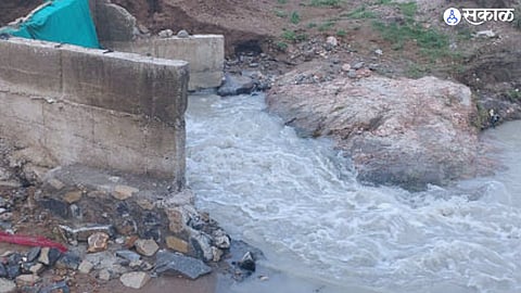khaperkheda power center ash dam in kanhan river nagpur residents health at risk due to polluted water 
