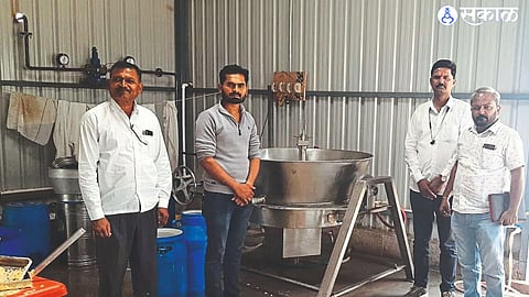 Board Agriculture Officers Hitendra Pagar, Santosh Gosavi, Vitthal Sonwane etc. while inspecting the milk processing industry started by Rishikesh Jadhav.