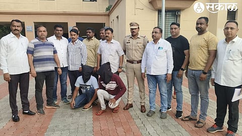A team of Nashik Rural Local Crime Branch along with two suspected liquor smugglers.