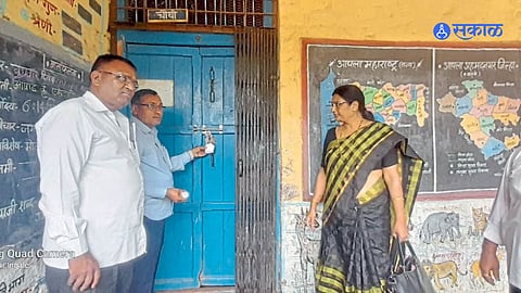 Parner : धोकादायक वर्गखोल्या सील, झेडपी प्रशासनाकडून तत्काळ कार्यवाही
