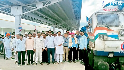 High speed train ran between Amalner and Vighanwadi 33 km distance beed railway administration