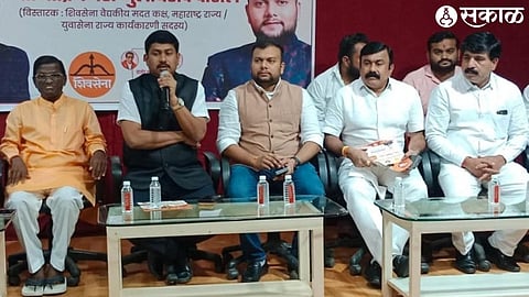 Ram Raut while giving information about the Chief Minister's Medical Assistance Scheme in a press conference,