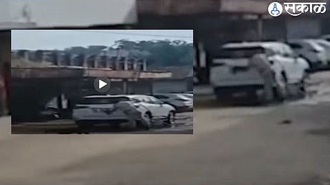 buldhana police wash mla sanjay gaikwad car video viral marathi news 
