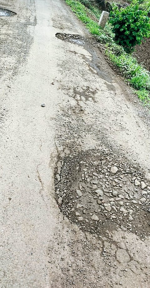 मुळशी तालुक्यात रस्त्यांची अवस्था बिकट