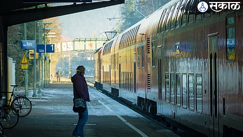 extension of coaches of Pune-Nanded Panvel Express railway 2 rounds of Jalna-Chhapra-Jalna train cancelled