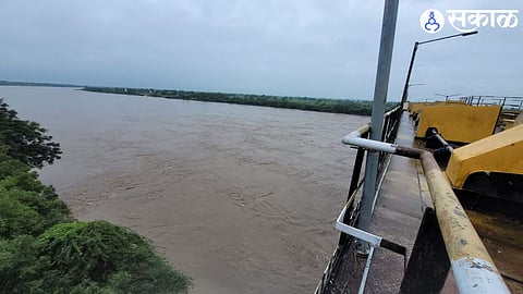 jalna rain update godavari river dam door open water discharge monsoon