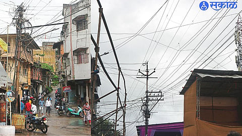 Power lines at Tiwandha Chowk.