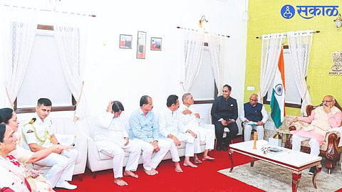 Governor C. who is on a two-day district tour. P. Radhakrishnan interacted with experts from various fields.