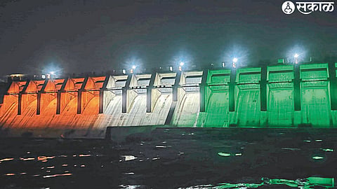Night view captured by Girna Dam officials.
