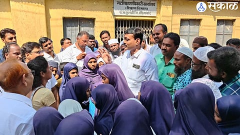 10 lakh sanctioned for repair zp school Phulambri urdu medium education