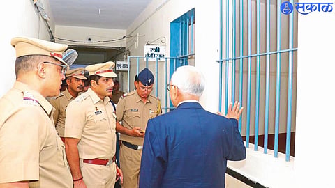 Chairman State Human Rights Commission while inspecting the District Police Station. Tatted