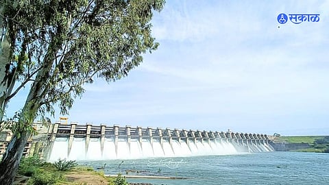 sambhajinagar news 22 gates of paithan  Jayakwadi Dam opened  Alert citizens marathwada