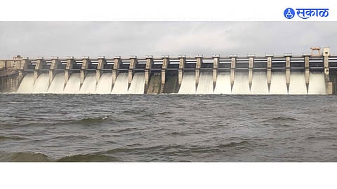 Jayakwadi News: जायकवाडी धरणातून पाण्याचा विसर्ग पुन्हा सुरू, 2.5 फूट उघडले दरवाजे 


