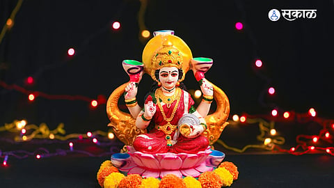 Vastu Tips For lord Laxmi Photo