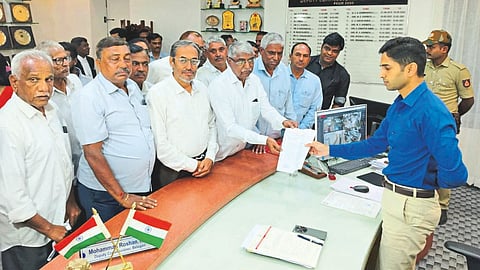 Belgaum Collector Mohammad Roshan