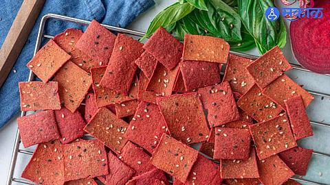 Jowar-Beet Crackers 