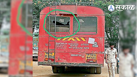Underage Student throw stone at ST bus