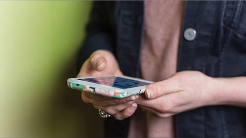 mobile social media