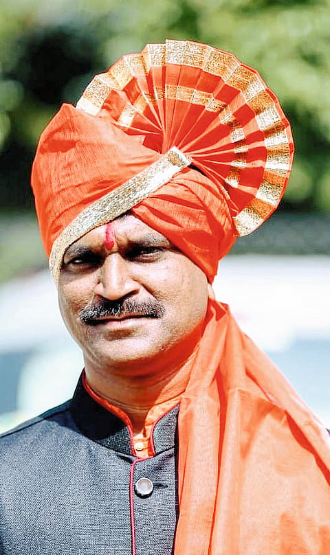 कथाकथन स्पर्धेत 
राहुल शिंदे प्रथम