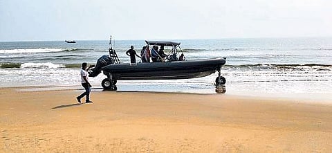 कुंभमेळ्यातील भाविकांच्या बचावासाठी मरीन बोटी