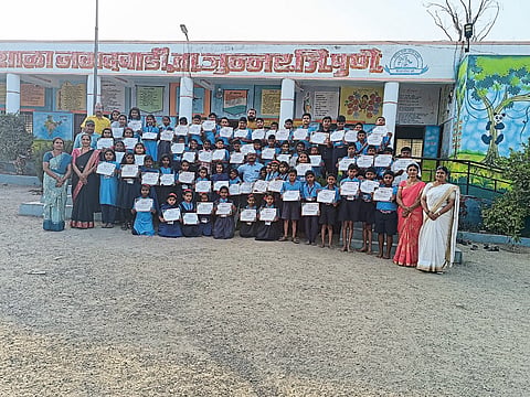 नगदवाडी येथील शाळेत संस्कार परीक्षा