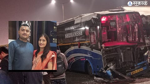Chopra Badlapur Travels accident kills couple  Amalner   On Mumbai Nashik Highway 