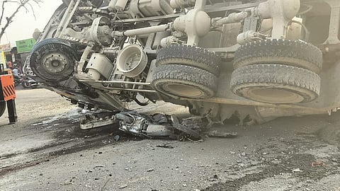 Dumper Overturn