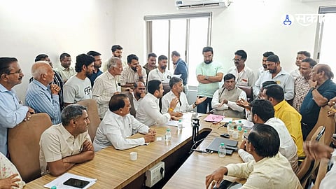 MP Nilesh Lanke urges the swift completion of the gas pipeline project in 4 months and discusses pressing issues at Nehru Market.