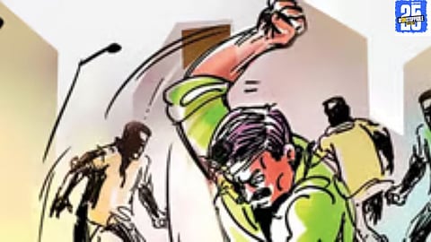 "Postmaster assaulted in Nagar Taluka, case filed at local police station for investigation."