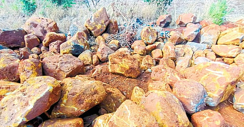Bololi, Sateri Mountain Range