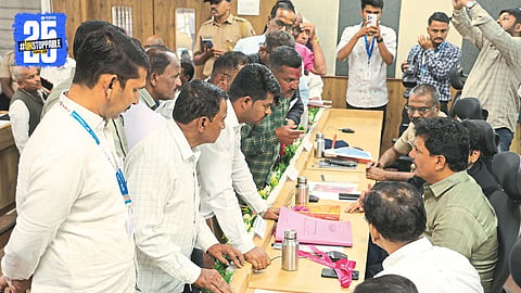 Guardian Minister Prakash Abitkar