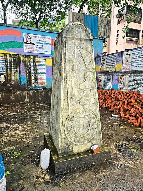 हुतात्मा स्तंभ दुर्लक्षित!