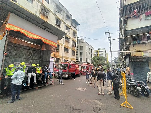 एकतानगरीत परिस्थिती नियंत्रणात