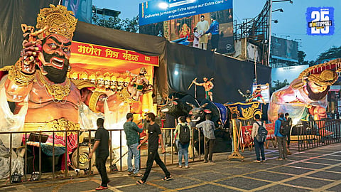 Pune Ganesh Festival : जिवंत देखावे ठरताहेत आकर्षण; पेठांमधील मंडळांची ऐतिहासिक अन्‌ पौराणिक देखाव्यांची परंपरा कायम