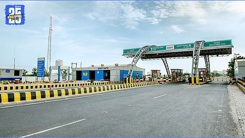 Passengers of a Shivneri bus faced inconvenience at the Talegaon toll plaza after the Fastag balance issue