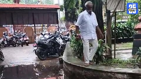 Illegal Hotel Parking in Bal Gandharva Premises