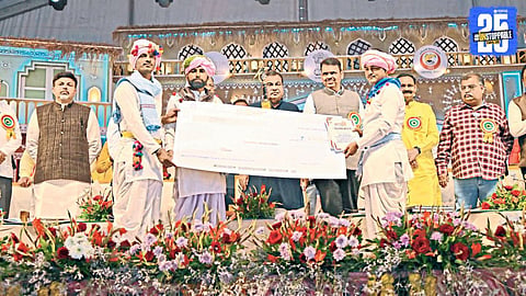 CM Fadnavis Pledges Protection of Tribal Culture and Land 