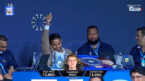 Mumbai Indians bidding for Cameron Green till 2.40cr with 2.75cr purse