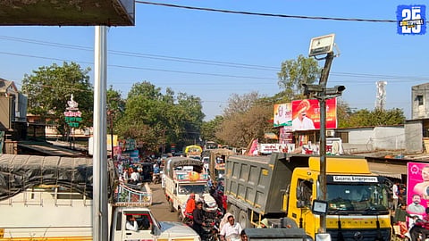 Vehicles Stuck for Hours as Mandhardevi Yatra Peaks in Satara