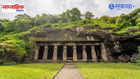 Gharapuri Caves