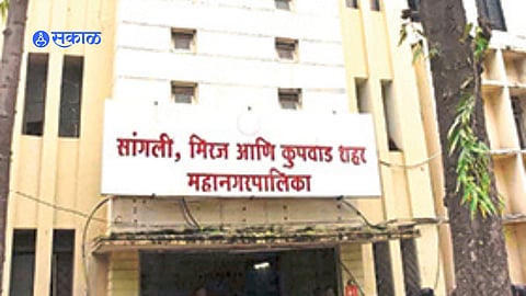 Damaged roads in Kupwad highlight