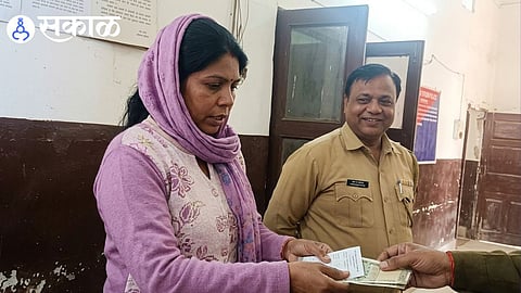 basti clerk bribery viral video