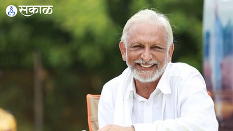 Sri M