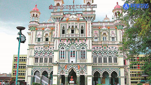 Solapur Municipal Corporation meeting where corporators discuss renaming proposals and formation of naming committee.